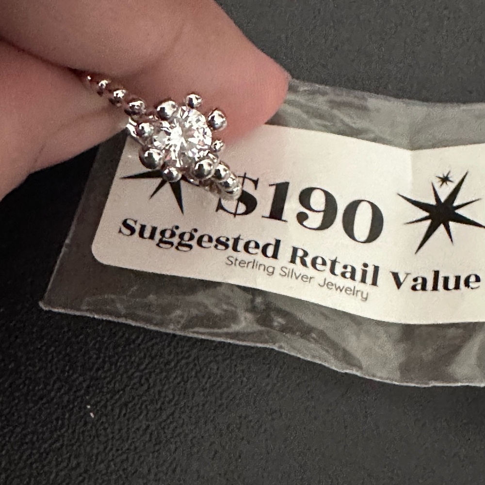 Elegant Silver Jewelry with Crystal Accent